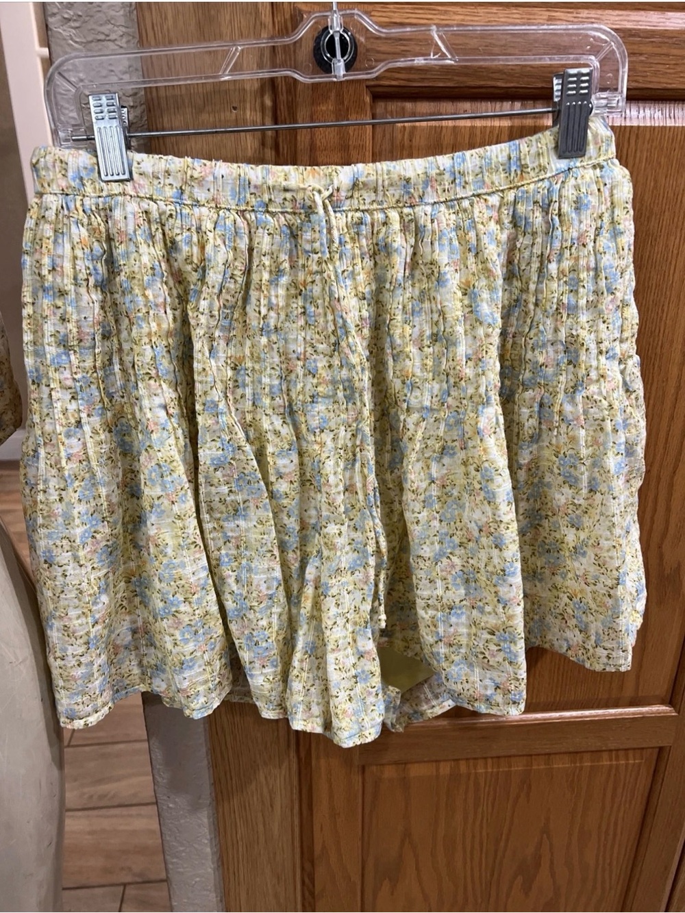 American Eagle Outfitters Pastel Yellow Floral Waistband Shorts